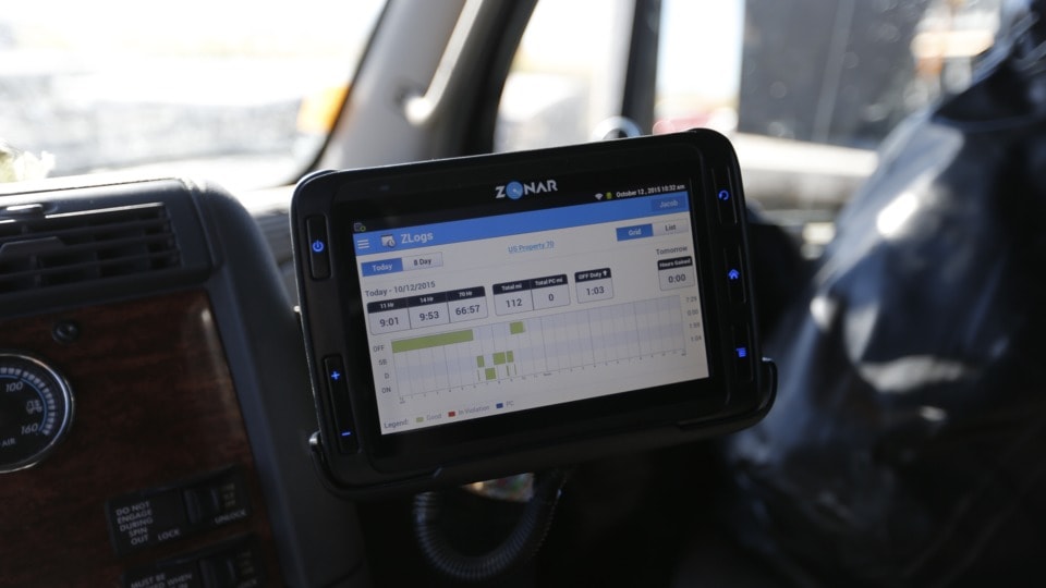 Zonar ELD Inside a Vehicle